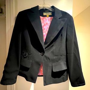 Allen by Allen B. Schwartz navy blue pinstripe skirt suit, size 12